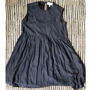 The Great navy silk dress embroidery sz 0 xs